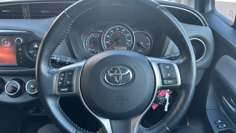 Toyota Yaris 1.33 VVT-i Icon 5dr Petrol Hatchback